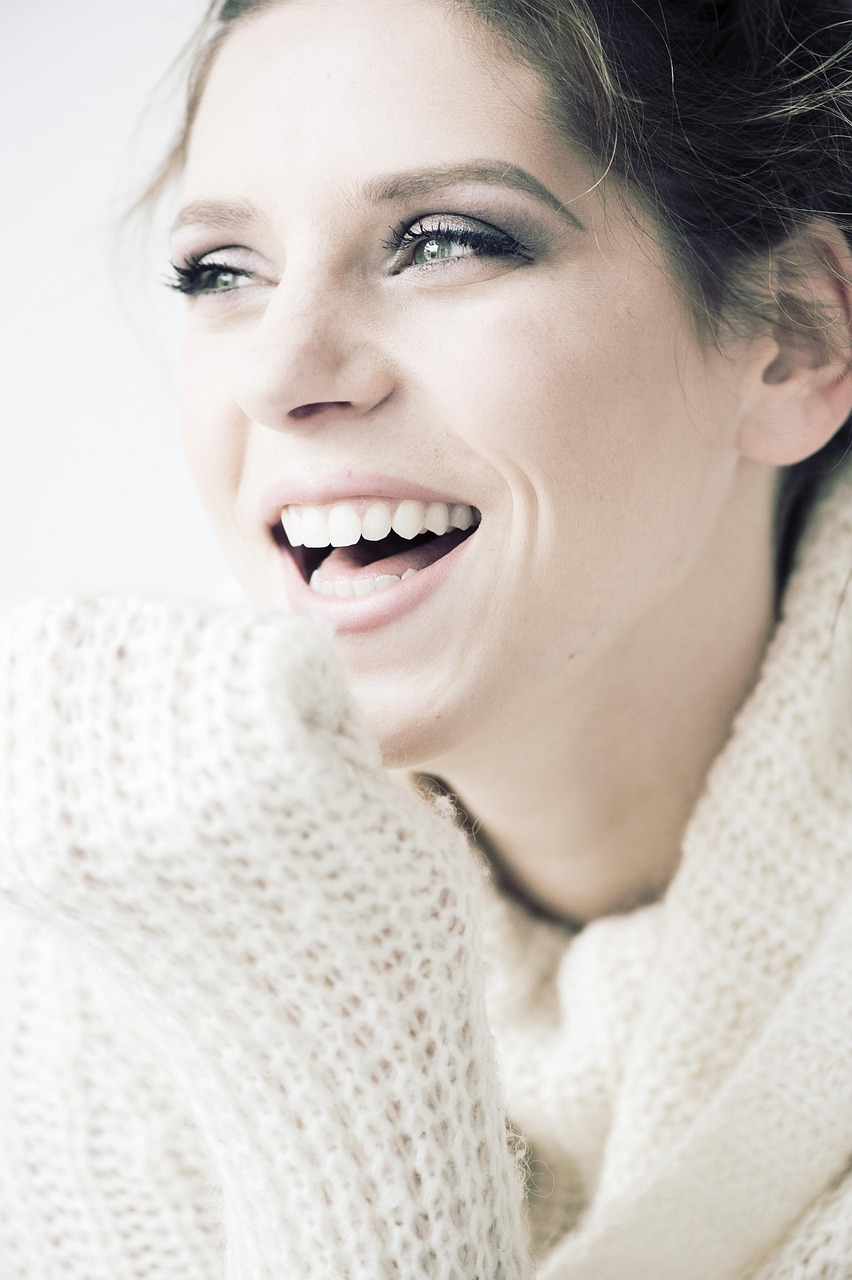 Hero photo: smiling patient or the office front